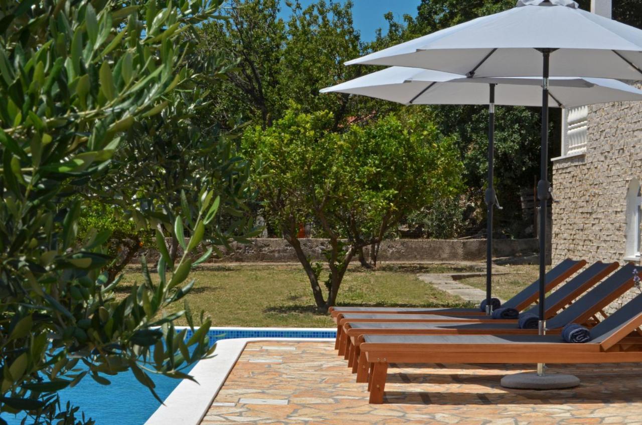 Holiday Home Nevera Kaštela Екстериор снимка