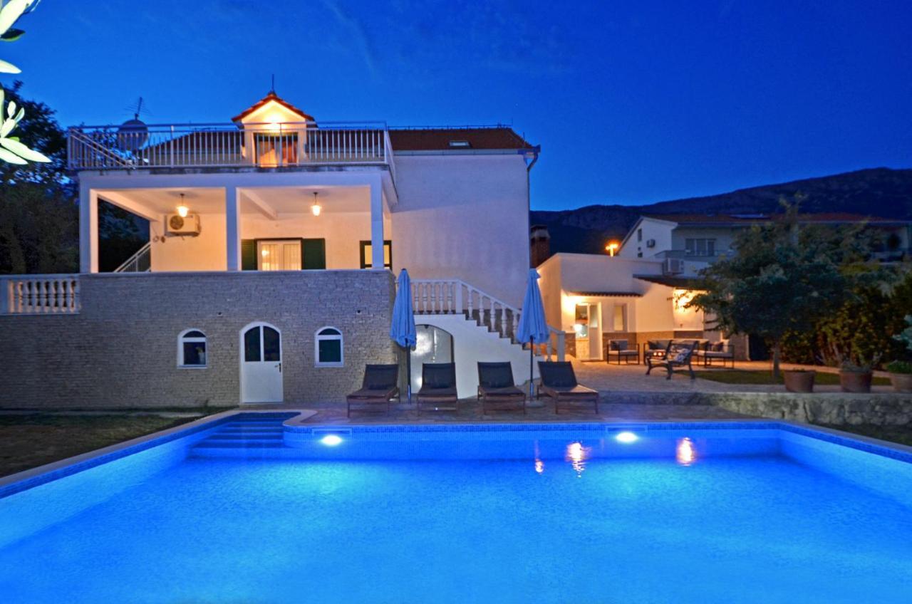 Holiday Home Nevera Kaštela Екстериор снимка